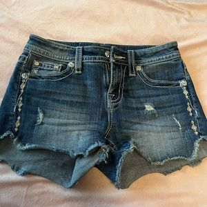 Miss Me Mid-Rise stretch shorts